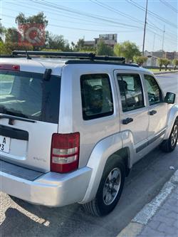 جیپ لیبێرتی